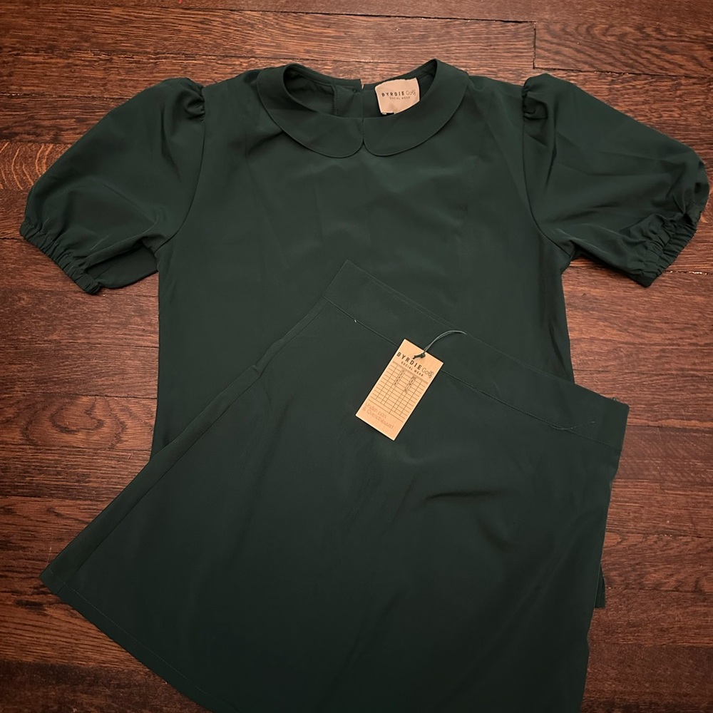 Women's Dark Green Skirt Set - Classic Short Sleeve Top & A-Line Skirt